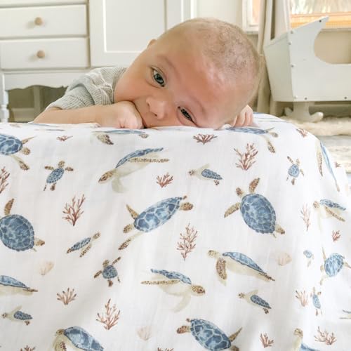 LifeTree Muslin Swaddle Blanket - Neutral with Sea Turtle Print